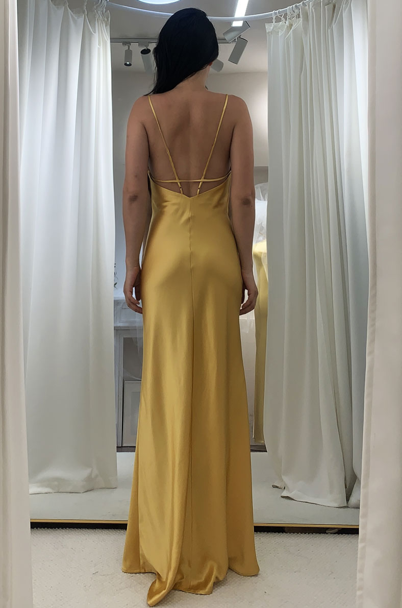 Aiza Gold Gown