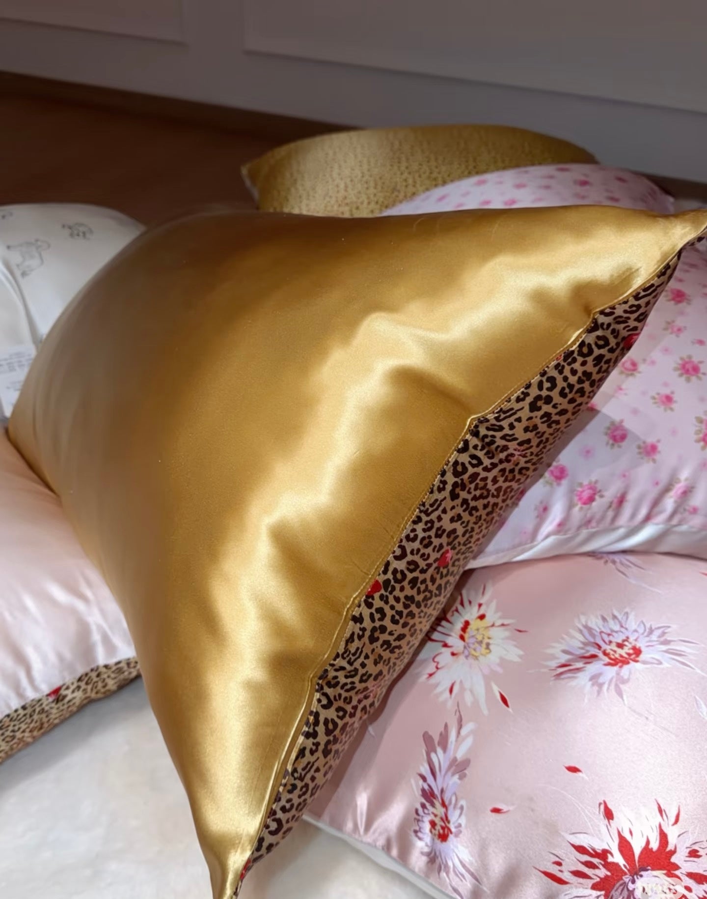 Funda de almohada de seda azul