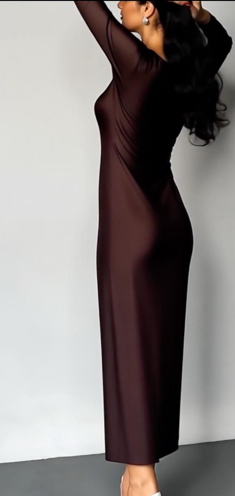 Vestido a medida en chocolate