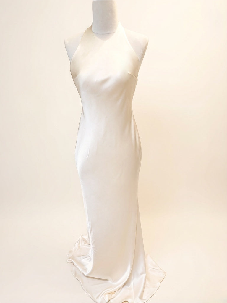 Vestido de seda estilo halter personalizado