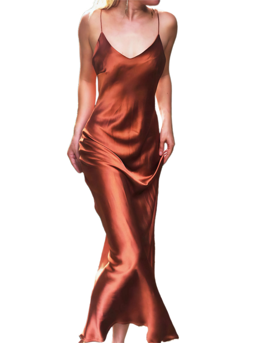 Vestido lencero de seda de morera color bronce con cuello en V
