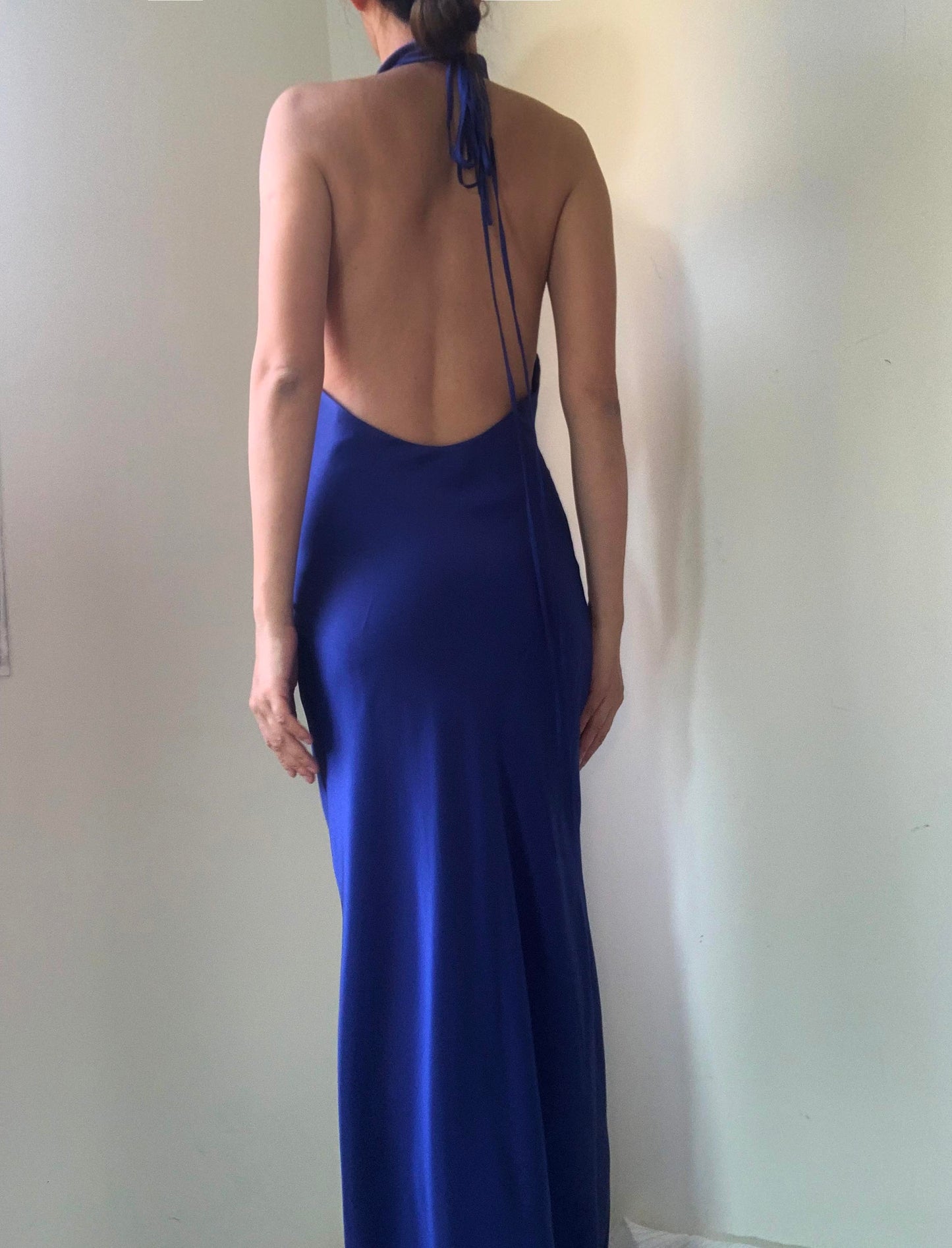 Vestido largo de seda morera Hayleigh