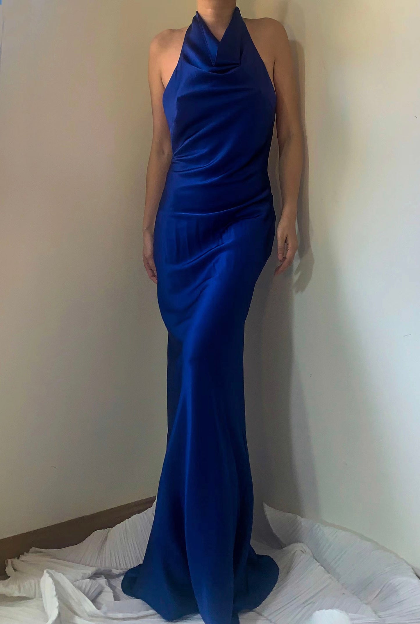 Vestido largo de seda morera Hayleigh