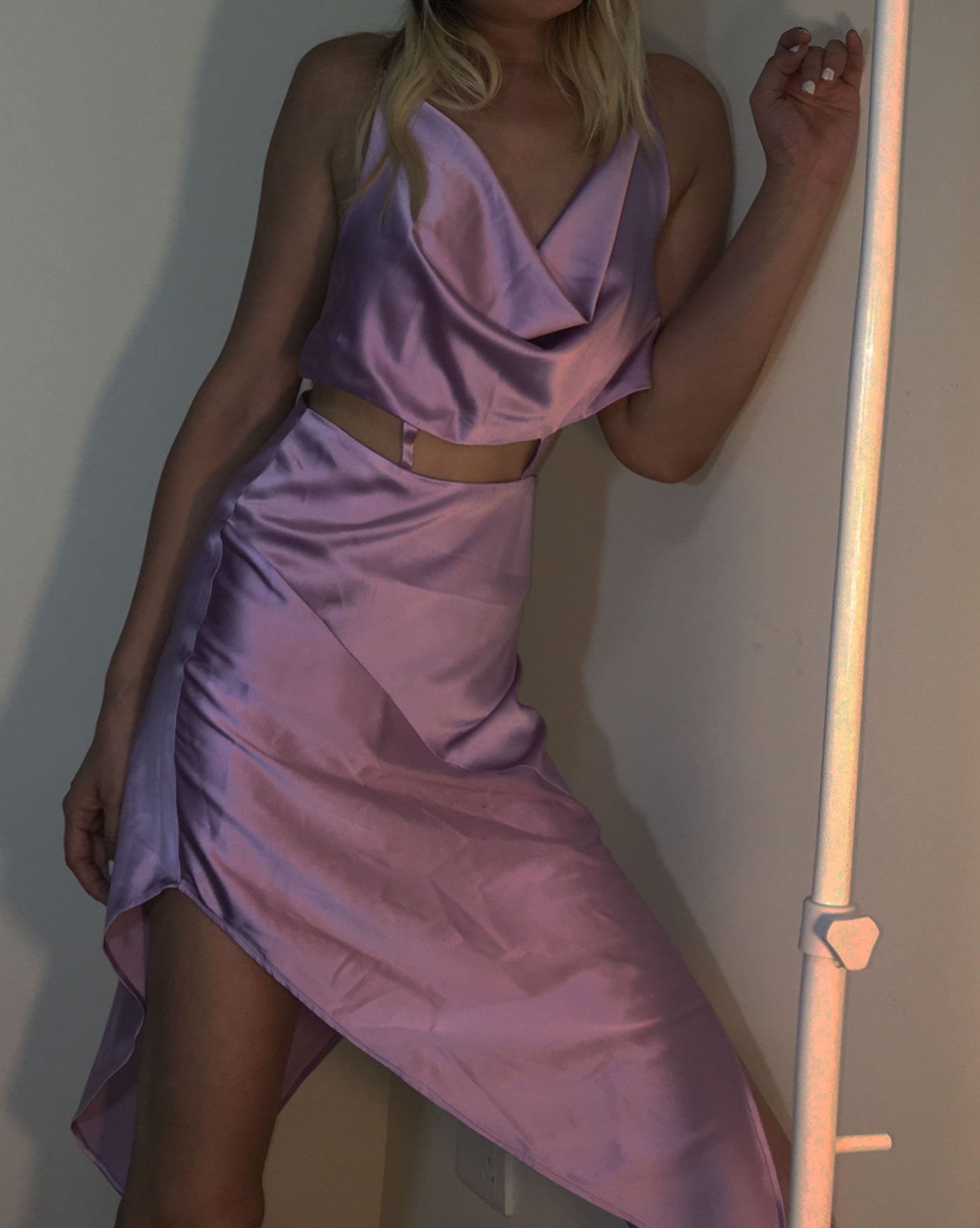 VENTA DE MUESTRAS *Vestido sin espalda asimétrico Gia