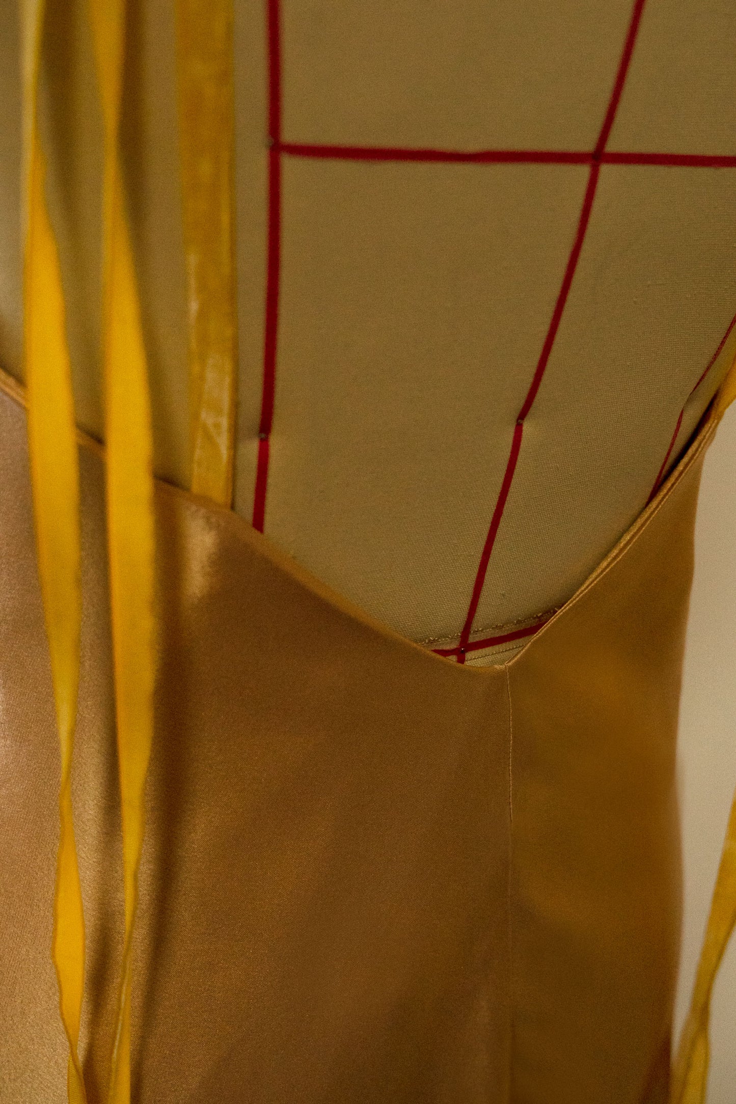 Vestido de seda orgánico Carlotta Champagne