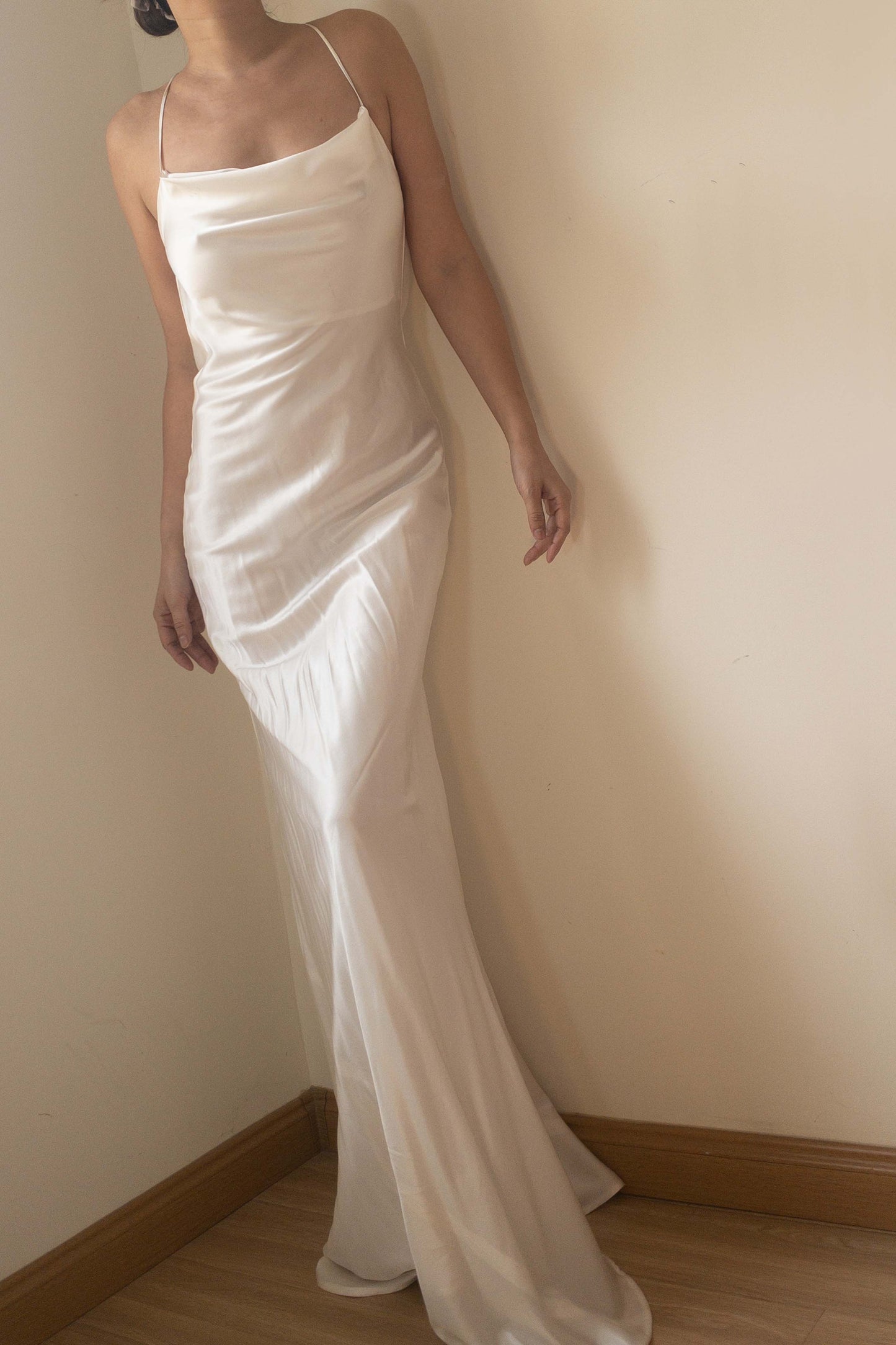 Vestido Ryleigh de seda de morera drapeada